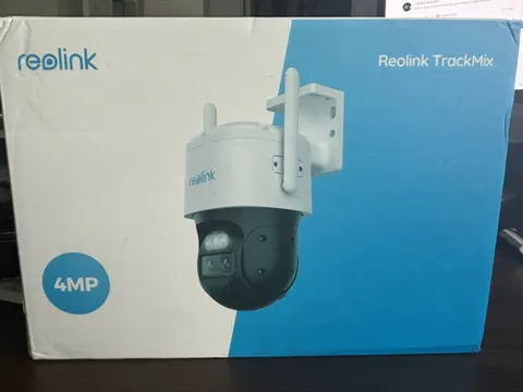 REOLINK TrackMix WiFi 4K PTZ Security Camera Dual Lens. Works Only Plugged