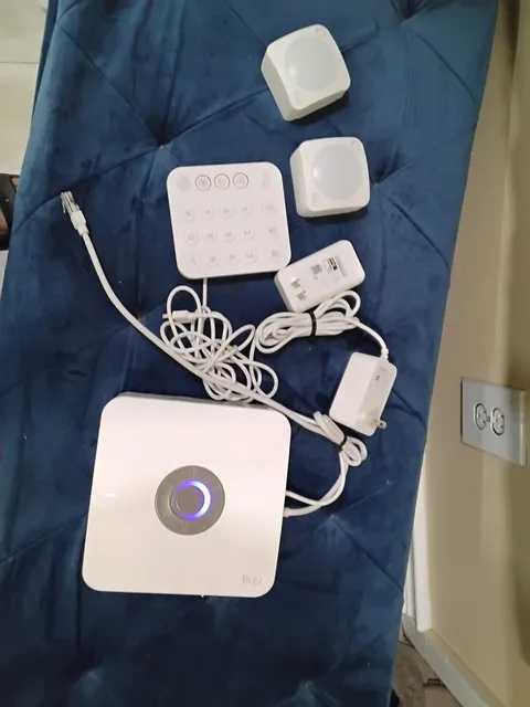 Ring Alarm 5-Piece Kit Home Security System READ!!!!!!