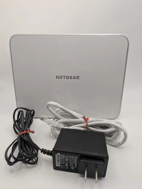 Netgear Security Base Station Wireless WiFi Router VMB3000 Power Adapter and LAN
