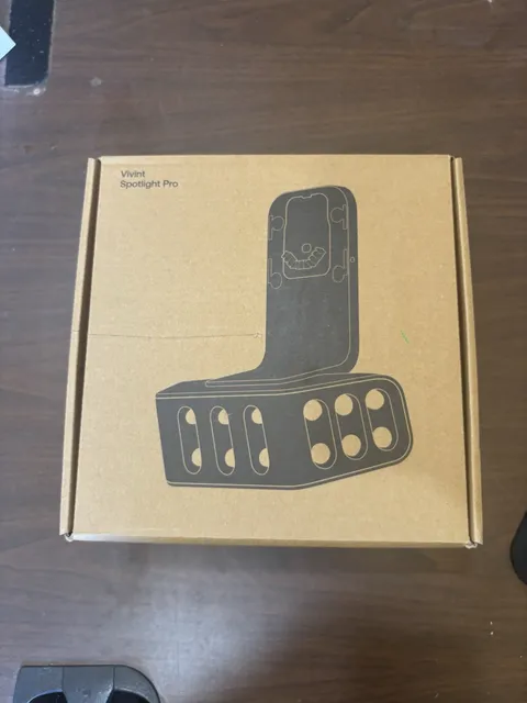 Vivint Spotlight Pro VS-ODL-150-WHT Security New in box