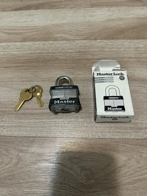 Master Lock 3KA COMMERCIAL (2 Keys ) Padlock Lockout 3/4" Shackle Ht NEW