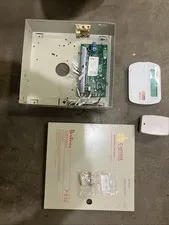 DSC PC1832 V4.60 with PC5108 power series expansion module and keypad 