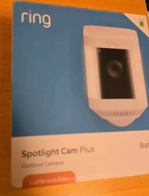 Ring - Spotlight Cam Plus Outdoor/Indoor Wireless 1080p Battery Camera - White