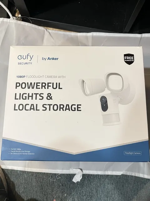 eufy Security 1080p Wi-Fi Outdoor Floodlight Camera Local Storage T8420X White