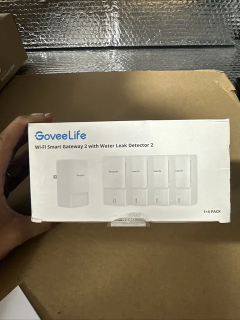 GoveeLife Wi-Fi Gateway 2 with Water Leak Detector 2- Opened