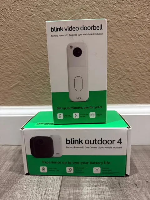 Blink Video Doorbell Plus Outdoor 4 Wireless Camera & Sync Module Core - NEW!