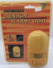 New! Mace Security International Battery Operated Sensor Alarm / Light 215