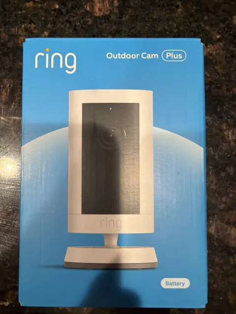 Ring Outdoor Cam Plus, Battery with 2K Video and Ring Vision