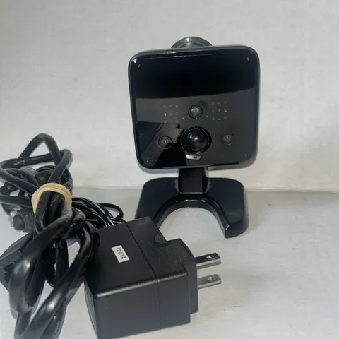 Xfinity Wireless iCamera-1000 Home Security Camera & Adapters