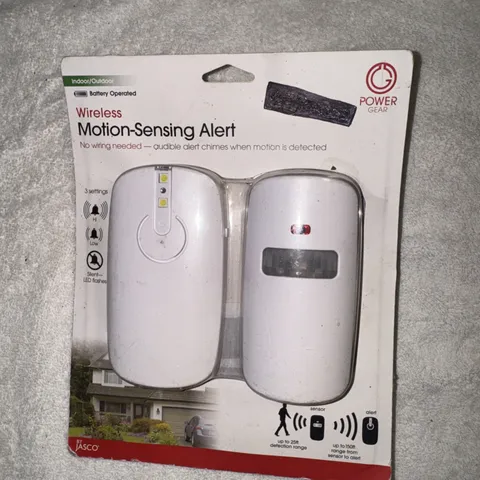 Power Gear Battery Powered Indoor Outdoor Wireless Motion-Sensing Security Alarm