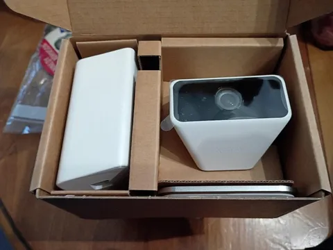 Xfinity SCHC2AEW Home Wireless Security Camera 720p HD White - NEW