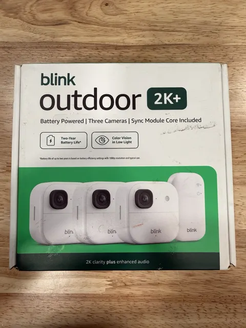 BLINK OUTDOOR 2K+ WIRELESS SECURITY 3 CAMERA SYSTEM - WHITE - Open Box