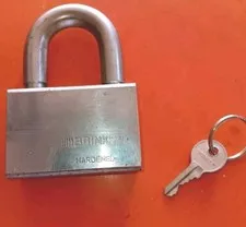 Brinks Heavy Duty Hardened Steel Shackle Keyed Padlock