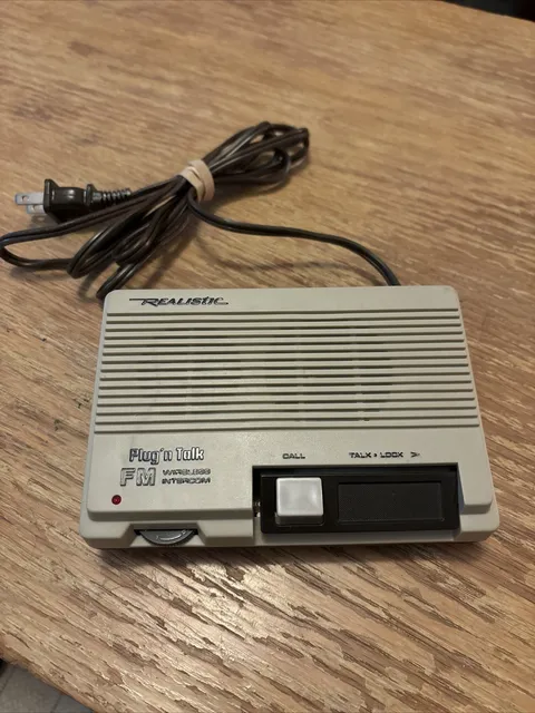 Plug'n Talk Wireless Intercom Realistic by Radio Shack FM 43-207C ONE Unit Only