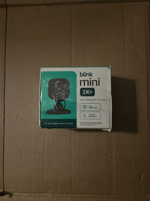Blink - Mini 2K+ Compact plug-in security camera, 2K video resolution, Black