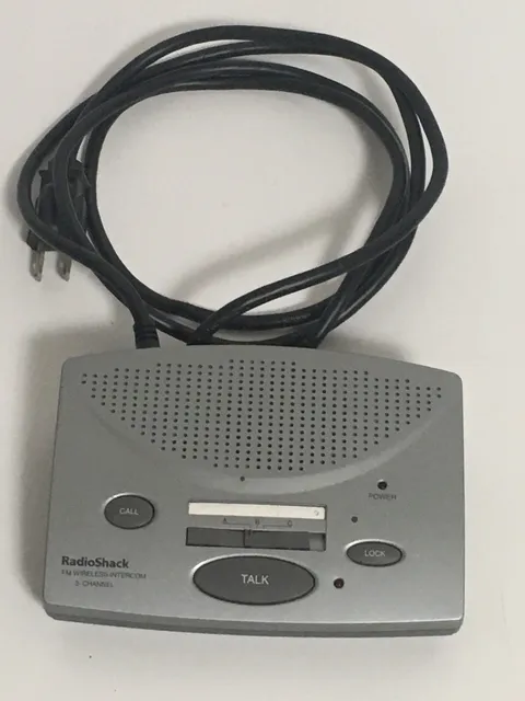 Radio Shack 43-3105 FM Wireless 3-Channel Intercom System Gray TESTED & WORKS