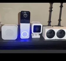 Roku Cameras, doorbell and chime + hub base