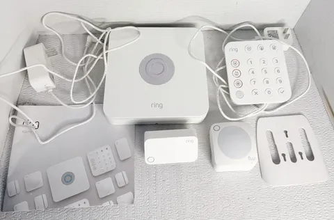 Ring Alarm Base Station US White 4HB1U9-0EN0