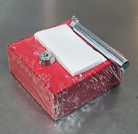 BARSKA AX11838 Small Breakable Emergency Key Box with Atta.Hammer   Loc4C14