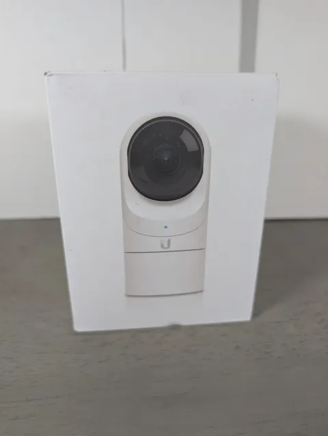 Ubiquiti UniFi  G3 Flex Indoor/Outdoor PoE Camera UVC-G3-FLEX AMAZING SHAPE