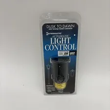 Intermatic Dusk To Dawn Automatic Light Control Sensing Socket Converter #NE1C