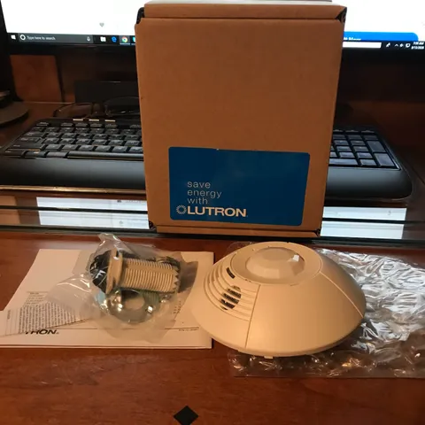 NEW LUTRON LOS-CDT-500-WH 500 SQ FT DUAL TECH CEILING OCCUPANCY MOTION SENSOR