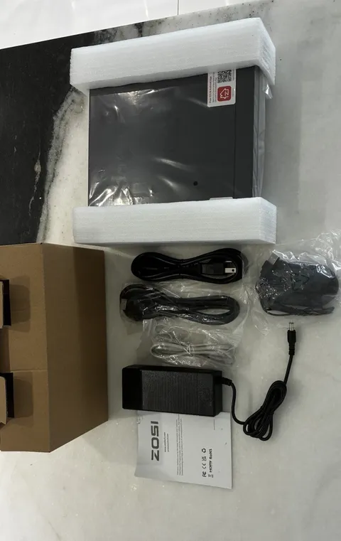ZOSI ZR08HN 8CH 4K PoE NVR Security System 2TB HDD NEW Open Box DVR Recorder