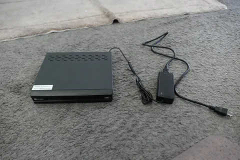 Swann SRNVR-87300H 8-Channel HD Network Video Recorder W/ 2TB Drive UNTESTED