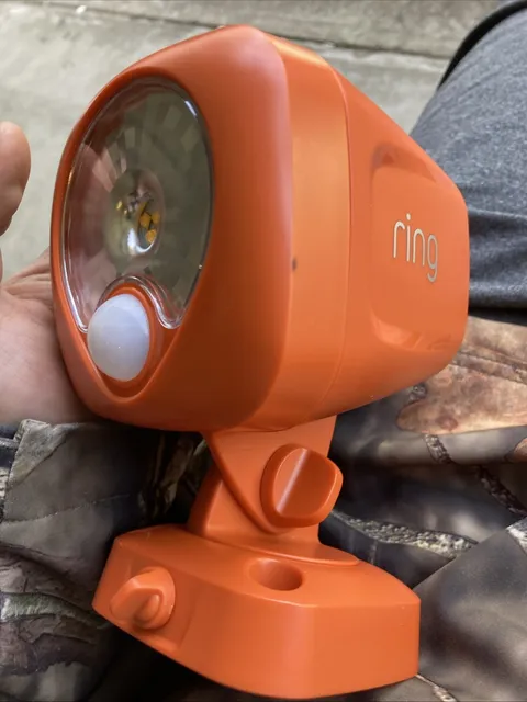Ring - Battery-Powered LED Smart Spotlight - Orange  5B11S8 Job site