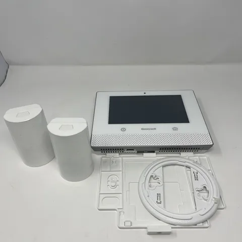 Honeywell Lyric 7" Controller Panel White LCP500-L W/ Sensors