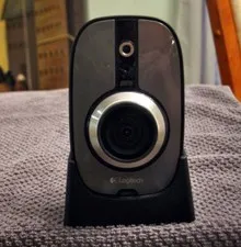 Logitech Alert 700N IP Security Camera with Night Vision INCLUDES STAND