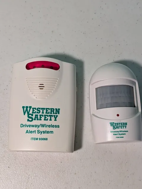 Western Saftey Wireless Driveway Alert System Motion Sensor Untested