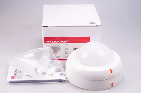 B.E.G. LUXOMAT PD4N-1C-K-AP 92270 Ceiling Presence Detector Original Packaging, NEW