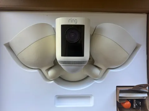 Ring Floodlight Cam Wired Pro Wi-Fi 1st Gen 2K Camera - White (5B28S4) Preowned
