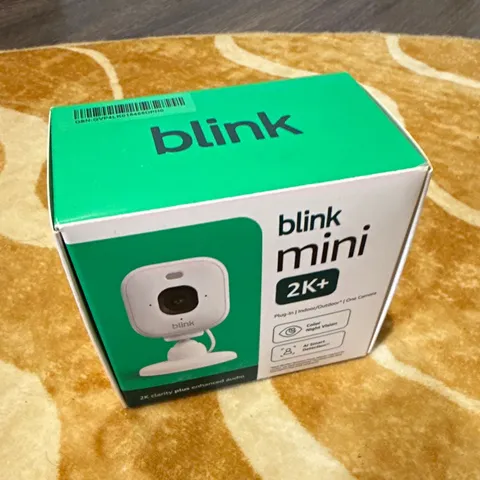 Blink Mini 2K+ 2K Wi-Fi Indoor/Outdoor Camera Alexa Color Night Vision White
