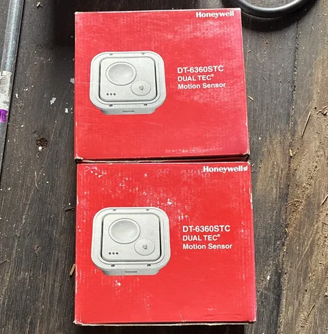 2 Honeywell DT-6360STC Dual Tec Wired Ceiling Mount Motion Sensor, open box.