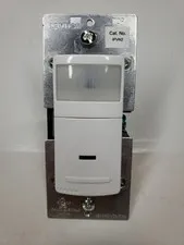 Leviton IPVN2-1LW White Decora Motion Sensor Manual On Wall Box Sensor 