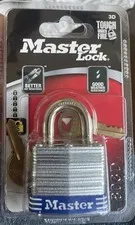 NEW! MASTER LOCK 3D LAMINATED STEEL KEYED PADLOCK 9/32" X 3/4" 