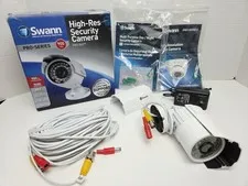 Swann SWPRO-842CAM-US 900TVL High-Resolution Security Camera