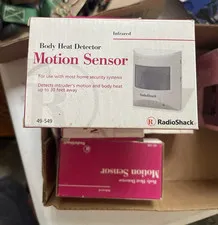 RadioShack 49-549 PIR Infrared Motion Sensor Indoor 30ft Range White (pack of 5)