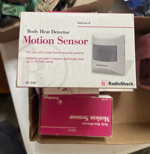 RadioShack 49-549 PIR Infrared Motion Sensor Indoor 30ft Range White (pack of 5)