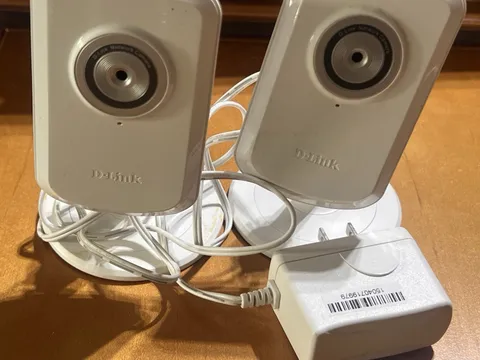 D-Link 2pk Wired IP Indoor Surveillance Cameras White w/ Adapter
