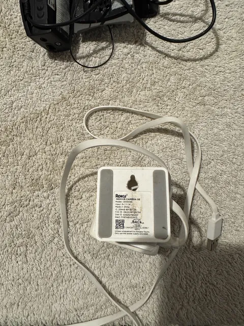 Roku Indoor Camera SE- CS1000X Camera - USED!!!!