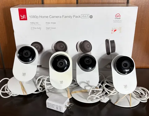 YI Y20 B01CW4CEMS 1080p Indoor IP Security Surveillance System w/ Night Vision