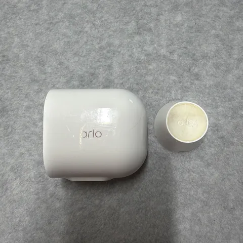 Arlo Pro 4 VMC4041P Spotlight Camera White