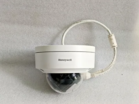 HONEYWELL HC30W45R2 IR DOME CAMERA MFZ 5MP