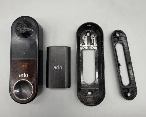 Arlo AVD2001 Essential Series Video Doorbell Camera Wire-Free