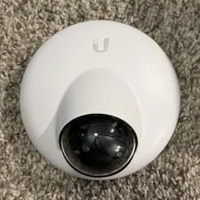 Ubiquiti UniFi G3 Dome IP/Network Wired Indoor/Outdoor Camera White UVC-G3-DOME
