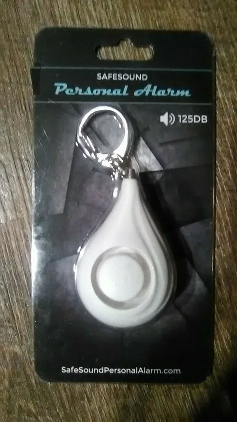 📢 SafeSound Personal Alarm📣 Keyring~White~Original Name Brand~Safe Sound~125DB