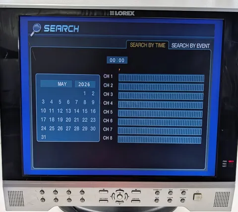 Lorex SG19LD804-161 19" LCD 8-Channel DVR Combo Security Monitor, For Parts READ